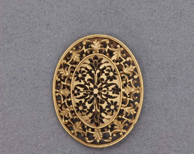 VINTAGE Museum of Fine Arts Openwork Floral Brooch Gold Tone