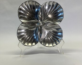 4-shell Serving Dish