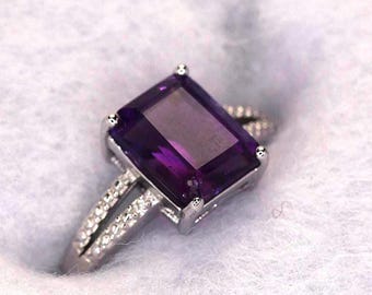 VINTAGE Sterling Silver Emerald Cut Amethyst Ring - Size 7