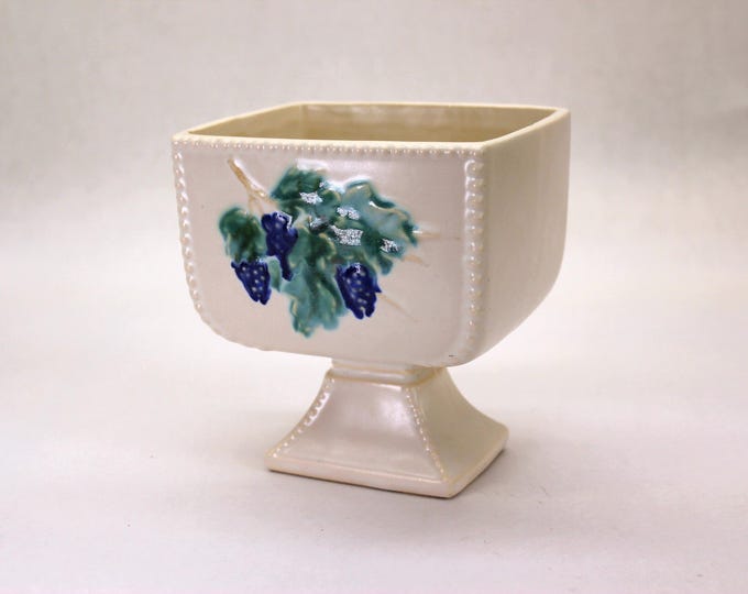 VINTAGE McCoy Antique Curio Line Planting Dish