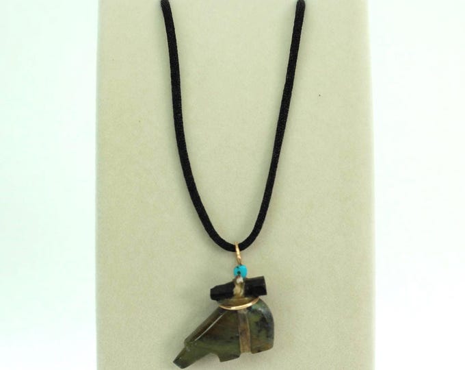 VINTAGE Alaskan Carved Stone Bear Pendant Necklace - Serpentine Bear Fetish - Hand Carved