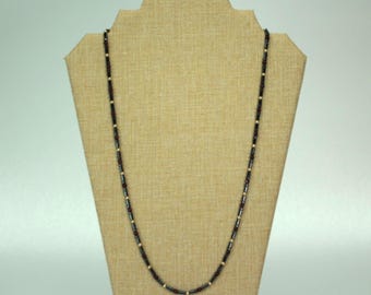 VINTAGE Black and Burgundy Glass Bead Necklace. Gold Tone Accents. Minimalist Beaded Jewelry