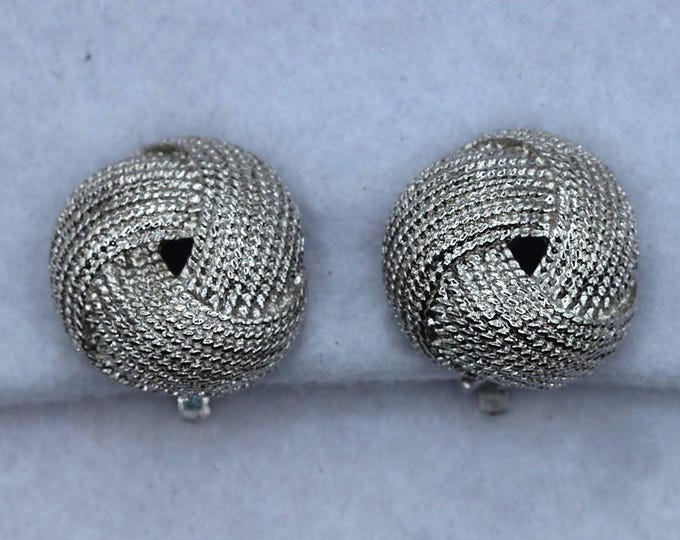 VINTAGE Silver Tone Textured Knot Clip-On Earrings, Woven Mesh Dome Earrings, Mid Century Modern Jewelry