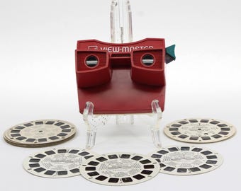 VINTAGE 1970s GAF View Master Red and Cream Viewer with 12 Reels Disney Love Bug Tweety Made in USA