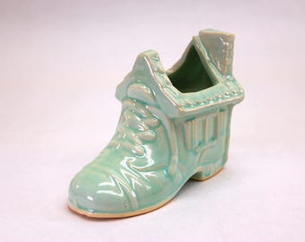 VINTAGE Ceramic Baby Shoe Nursery Rhyme Planter.  Blue