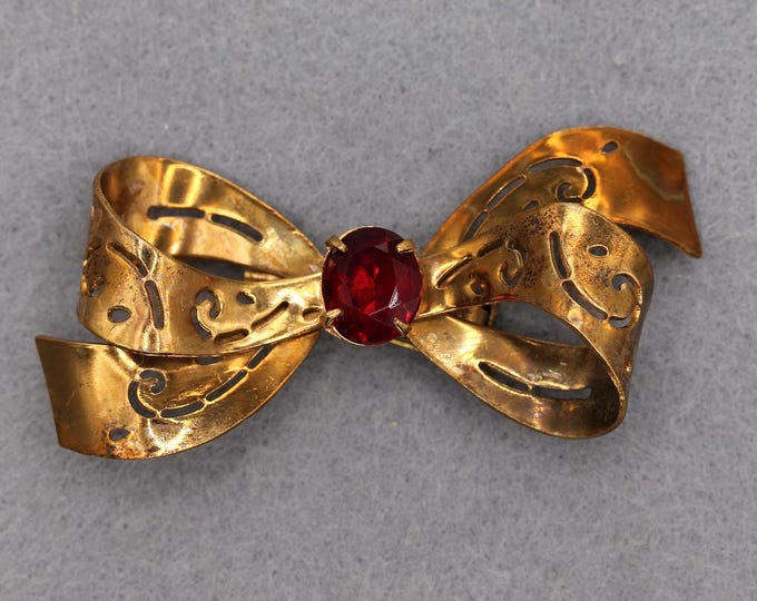VINTAGE Coro Ruby Red Rhinestone Ribbon Bow Brooch