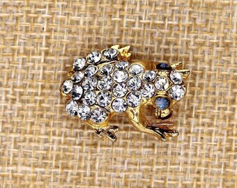 VINTAGE Rhinestone Frog Brooch - Blue Rhinestone Eyes