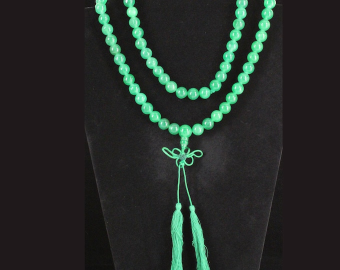 VINTAGE Green Jadeite 32" Necklace with Silk Tassel