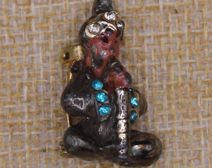 VINTAGE Snake Charmer Brooch.  Post-War Kitsch in Miniature.