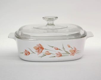 VINTAGE Corning Ware Peach Floral A-2-B 2 Liter Casserole Baking Dish Glass Lid Made in USA