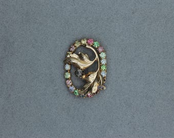 Vintage Pastel Rhinestone Floral Wreath Brooch • Gold Tone Leaf Pin • Pink Blue Green Lavender Crystal Circle Brooch