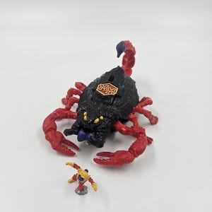 Mighty Max Bluebird Vintage 1993 STINGS SCORPION Doom Zone