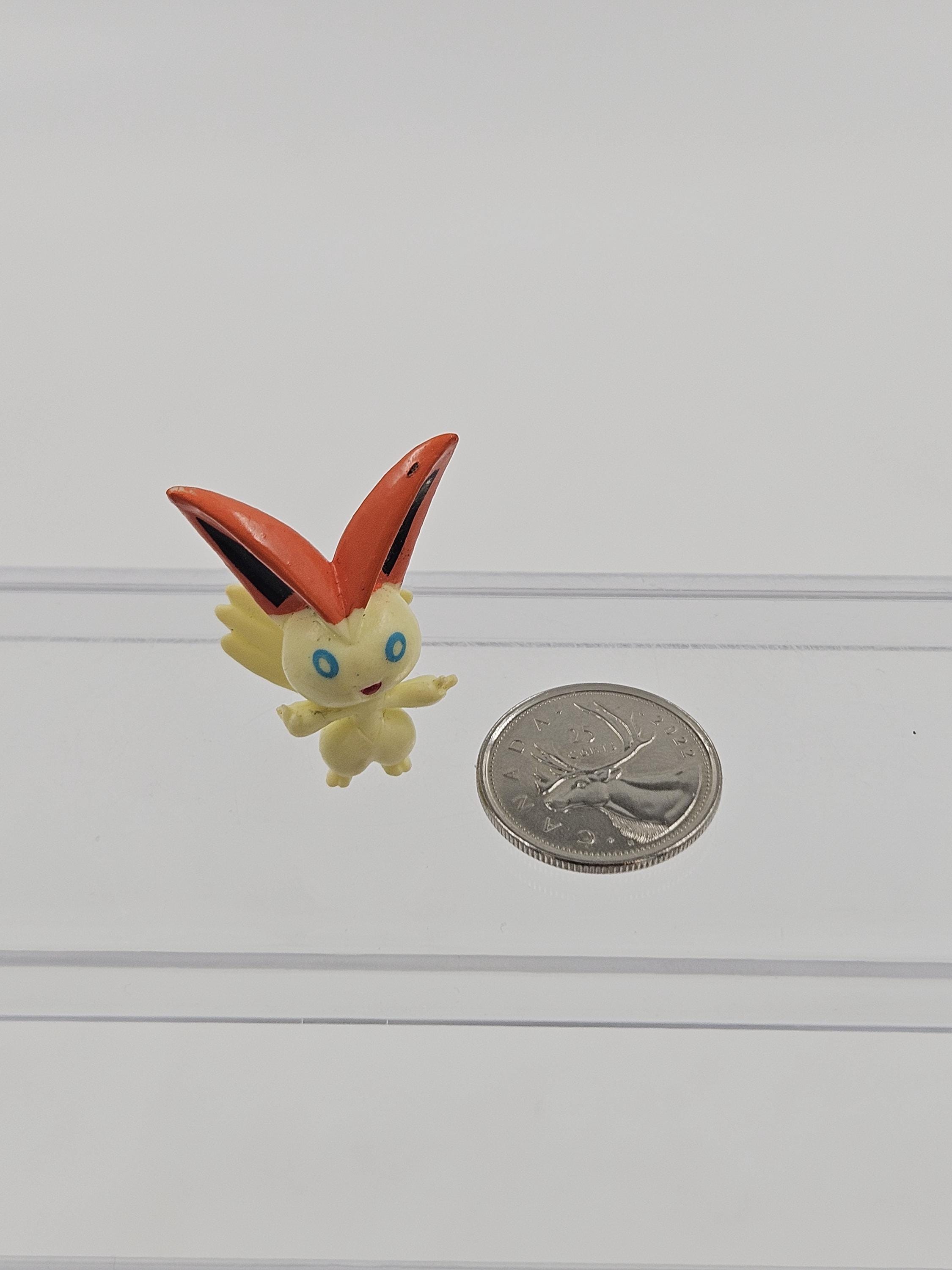 ポケモン ミニフィギュア ビクティニ　激小！！ ポケモン ミニフィギュア ビクティニ 激小！！ RL ポケモン ビクティニ