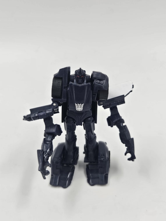 BARRICADE Transformers the Last Knight Legion Class Movie TLK