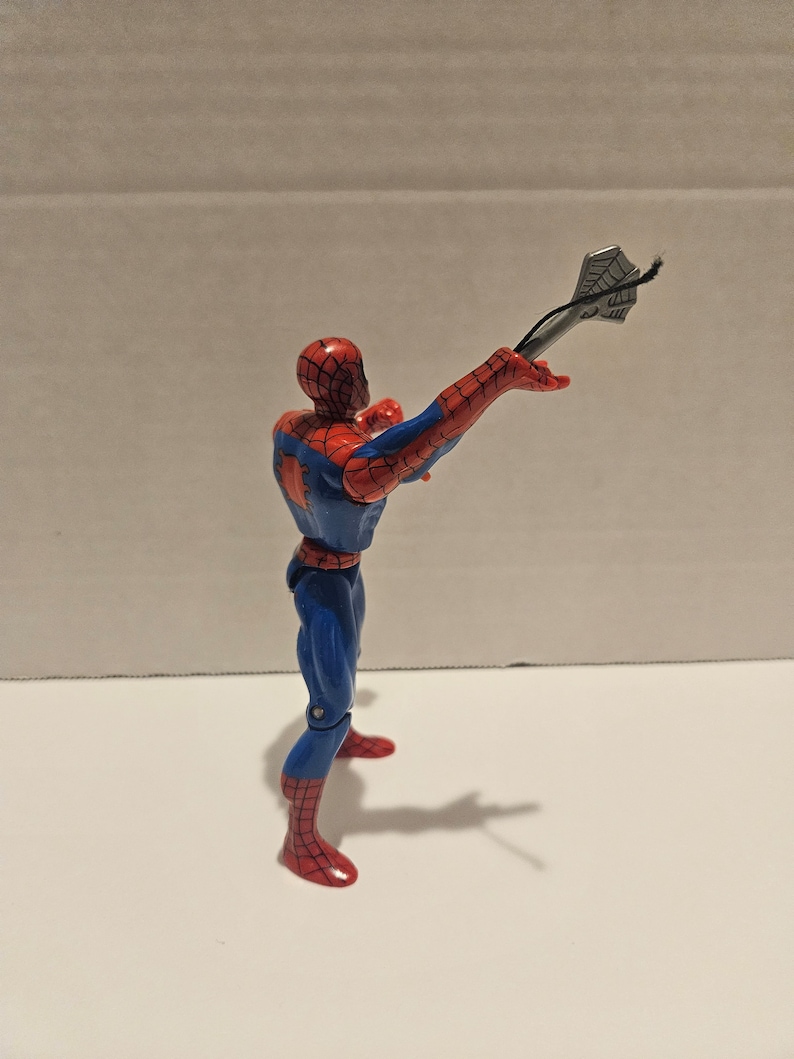 Figura de acción de Spiderman Web Shooter de 1994, 5 pulgadas, juguete vintage de Toy Biz Spider-Man imagen 2