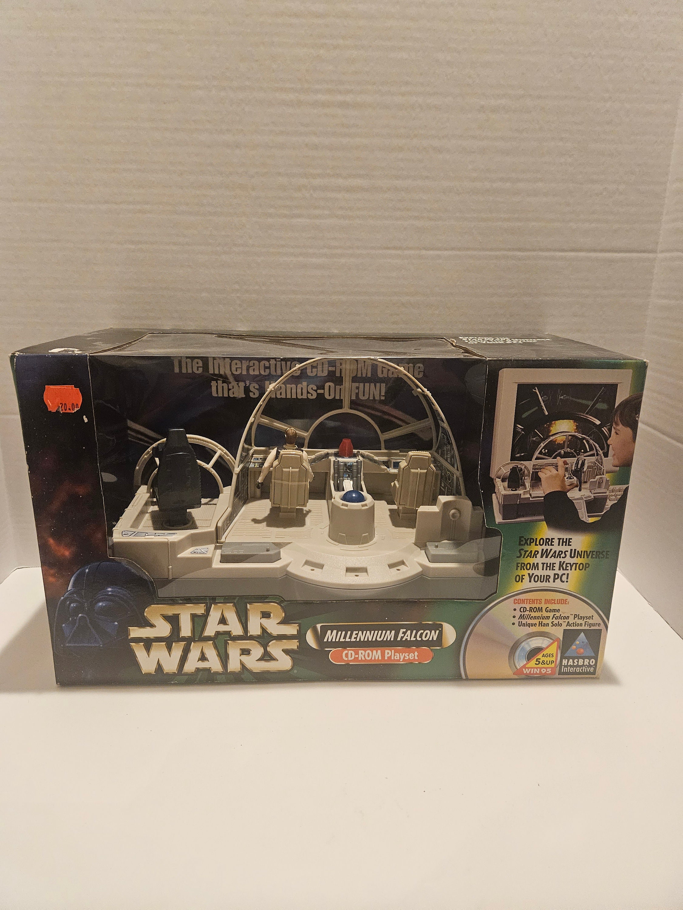 New Star Wars Vintage Millennium Falcon Cd Rom Playset Han Solo