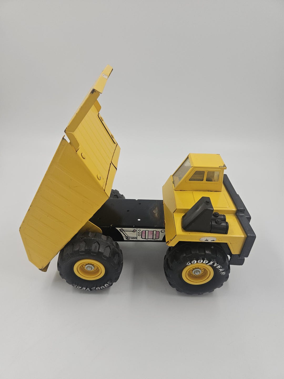 Vintage 1986 Remco Caterpillar Dump Truck Yellow Pressed Steel - Etsy