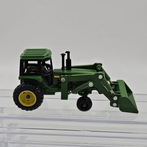 vintage ERTL 1/64 John Deere front loader green tractor farm agriculture toy