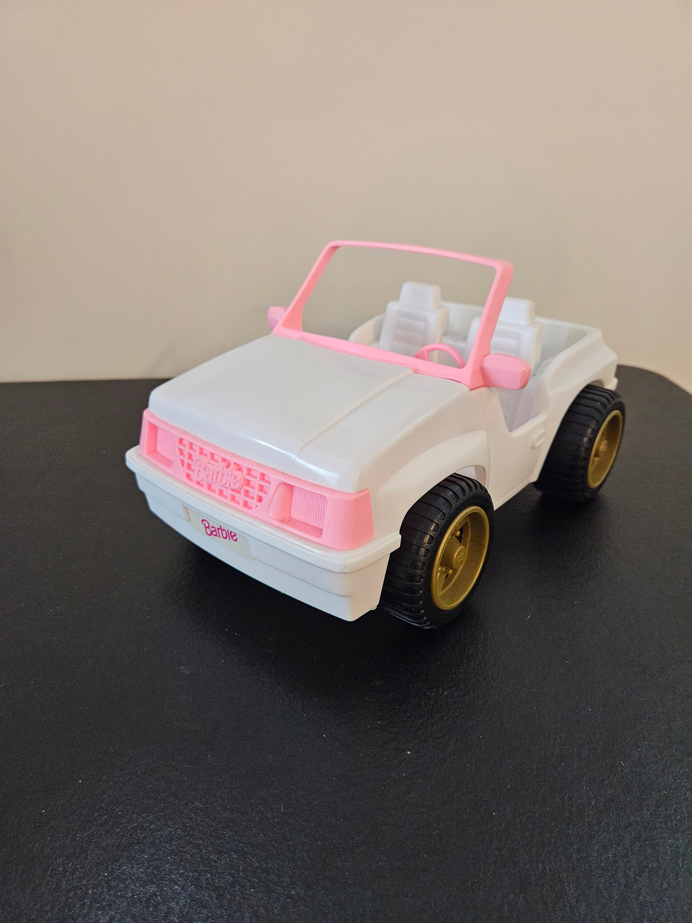 Barbie jeep white shop