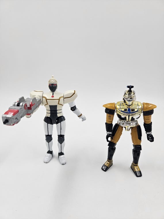 1997 Bandai Beetleborg White and Gold Blaster Borg 5 Inch Action