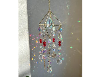 Atrapasol Leo: Regalo astrológico del zodíaco, cristales arcoíris