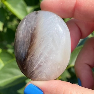 Chevron Amethyst Palm Stone