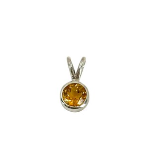 Vartan Studio - Handmade Bezel Set Citrine Quartz Orange Gemstone Round Charm Pendant Sterling Silver