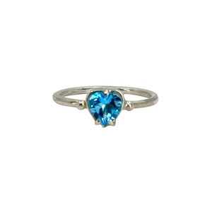Vartan Studio - Handmade Heart London Blue Topaz Solitaire Statement Vintage Gemstone Beaded Ring Sterling Silver Size 7