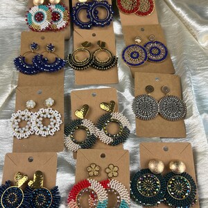 Aretes Tejidos 100% a Mano – Últimas Piezas en Liquidación