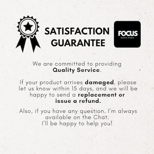 以下が含まれることがあります： 星とリボンのグラフィック、テキスト「SATISFACTION GUARANTEE」、およびテキスト「私たちは高品質なサービスを提供することに尽力しています」を含む白黒の画像。画像には、テキスト「FOCUS DESIGN STUDIO」を含む黒い正方形も含まれています。