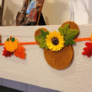 Fall Minnie Mouse banner