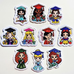 Disney Prinzessinnen Abschluss Gesticktes Aufnäher Set - Jasmin Belle Ariel Rapunzel Aurora Mulan Schneewittchen Cinderella Merida
