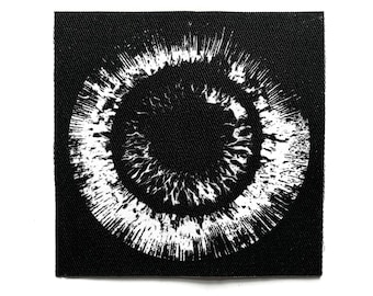 Iris - Eyeball opnaaibare patch – Horror, Crust Punk, Folk, Goth, Battle Jacket-patches voor jassen en tassen