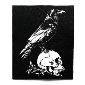 Krähe auf Schädel Aufnäher - Crust Punk, Dark Cottagecore, Weirdcore, Lustig, Goblincore Jacke Aufnäher