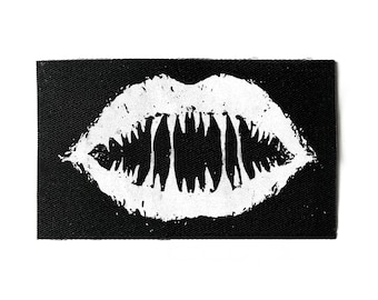 Reißzähne Aufnäher zum annähen – Vampir, Horror, Gruselig, Goth, Jacke Aufnäher für Jacken & Taschen