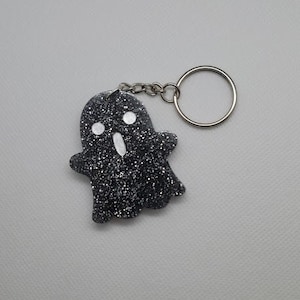 Ghost Resin Keychain with Mouth - Glitter