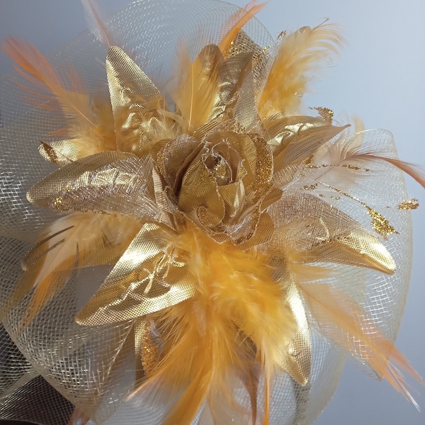 Gold fascinator