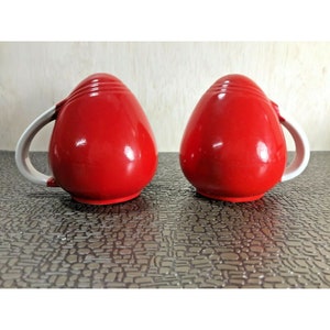 Vintage 1930&#39;s Hall Red and White Art Deco  Salt and Pepper Shakers