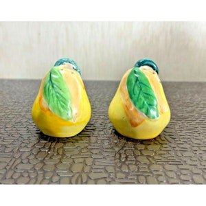 Vintage Ceramic Pears Salt and Pepper Shaker