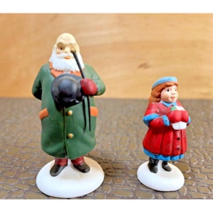 Dept 56  &quot;Yes, Virginia&quot;  Dickens Heritage Village Series #58890