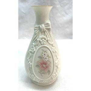 Cameo Ribbon Vase by Royal Heritage.