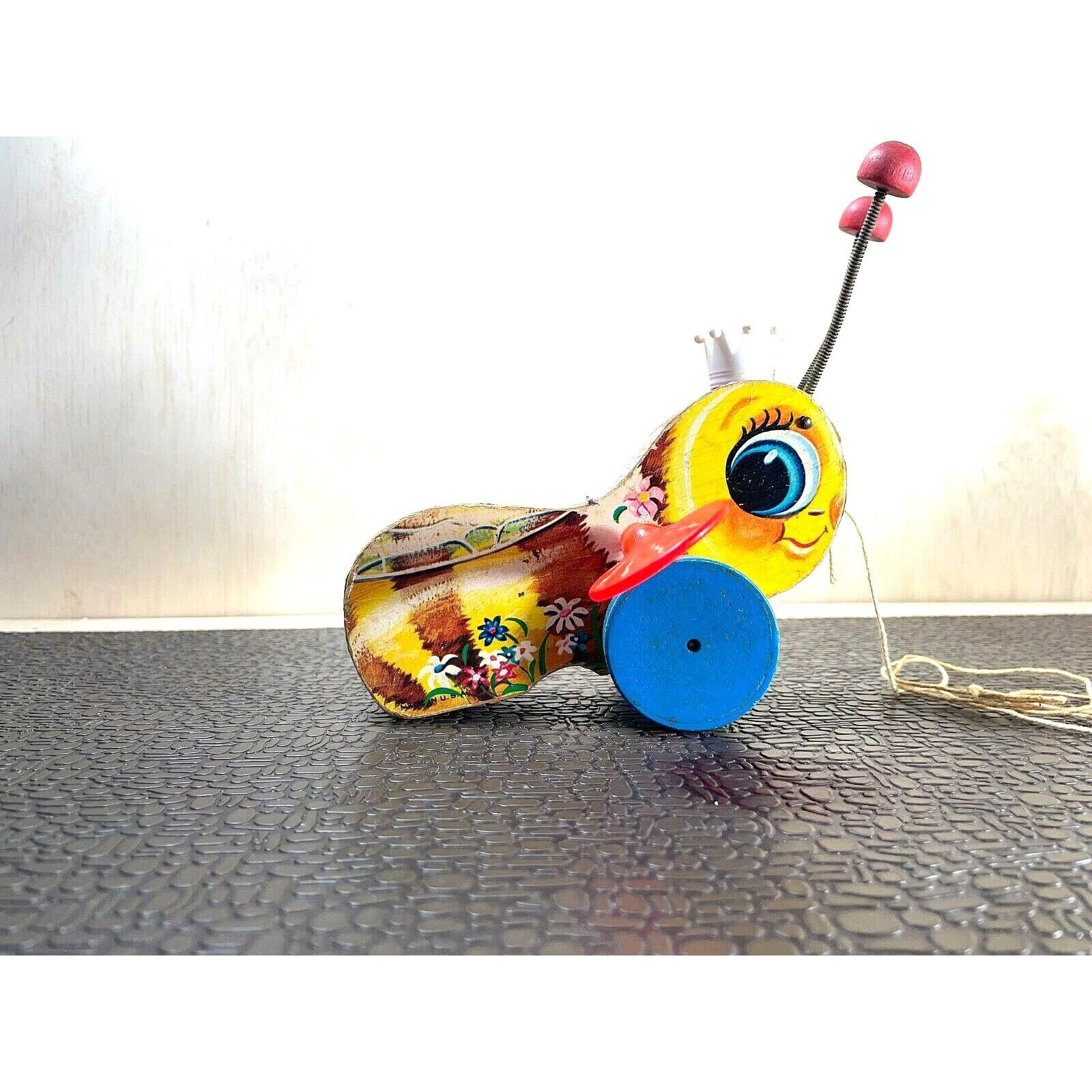 Fisher Price-1962 Queen Buzzy Bee-# 444-made in USA * - Etsy