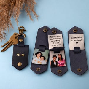 Custom gift for Mother&#39;s Day, Personalized Leather Keychain with Photo, Keychain for Mom, Gift for her