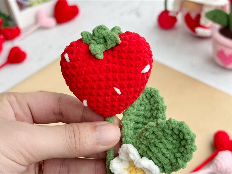 Valentine Flower Bouquet Crochet Pattern, Flower Pattern, Valentine Strawberry Crochet Pattern, Crochet Pattern, Heart Crochet Pattern image 7