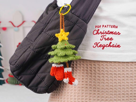 Christmas Tree Keychain Crochet Pattern, Christmas Keychain Crochet PDF, Festive Crochet Tutorial, DIY Gift Idea Pattern, PDF Tutorial