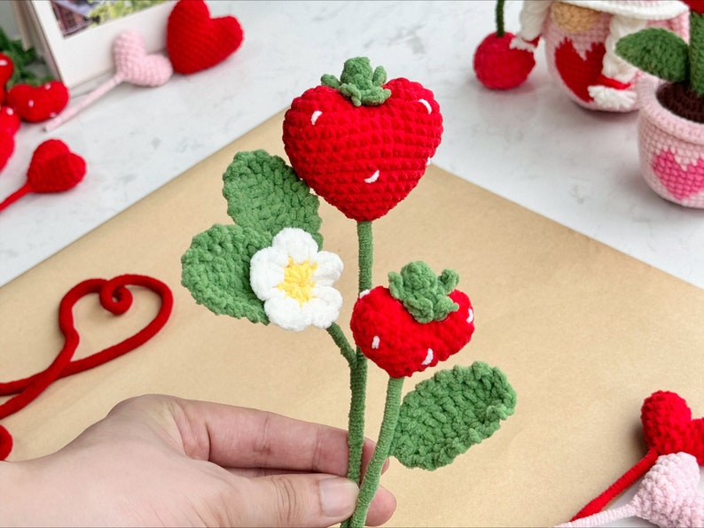 Valentine Flower Bouquet Crochet Pattern, Flower Pattern, Valentine Strawberry Crochet Pattern, Crochet Pattern, Heart Crochet Pattern image 6