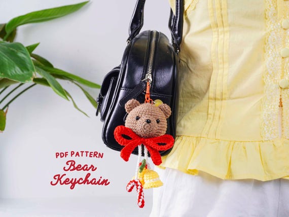 Bear Keychain Crochet Pattern, Christmas Keychain Crochet Pattern, Festive Crochet Tutorial, DIY Gift Idea Pattern, PDF Tutorial