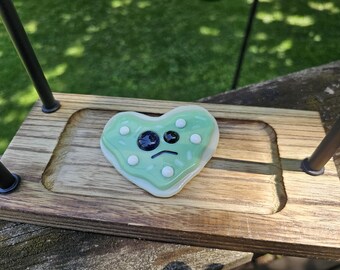 Fused glass cookie magnet w/face