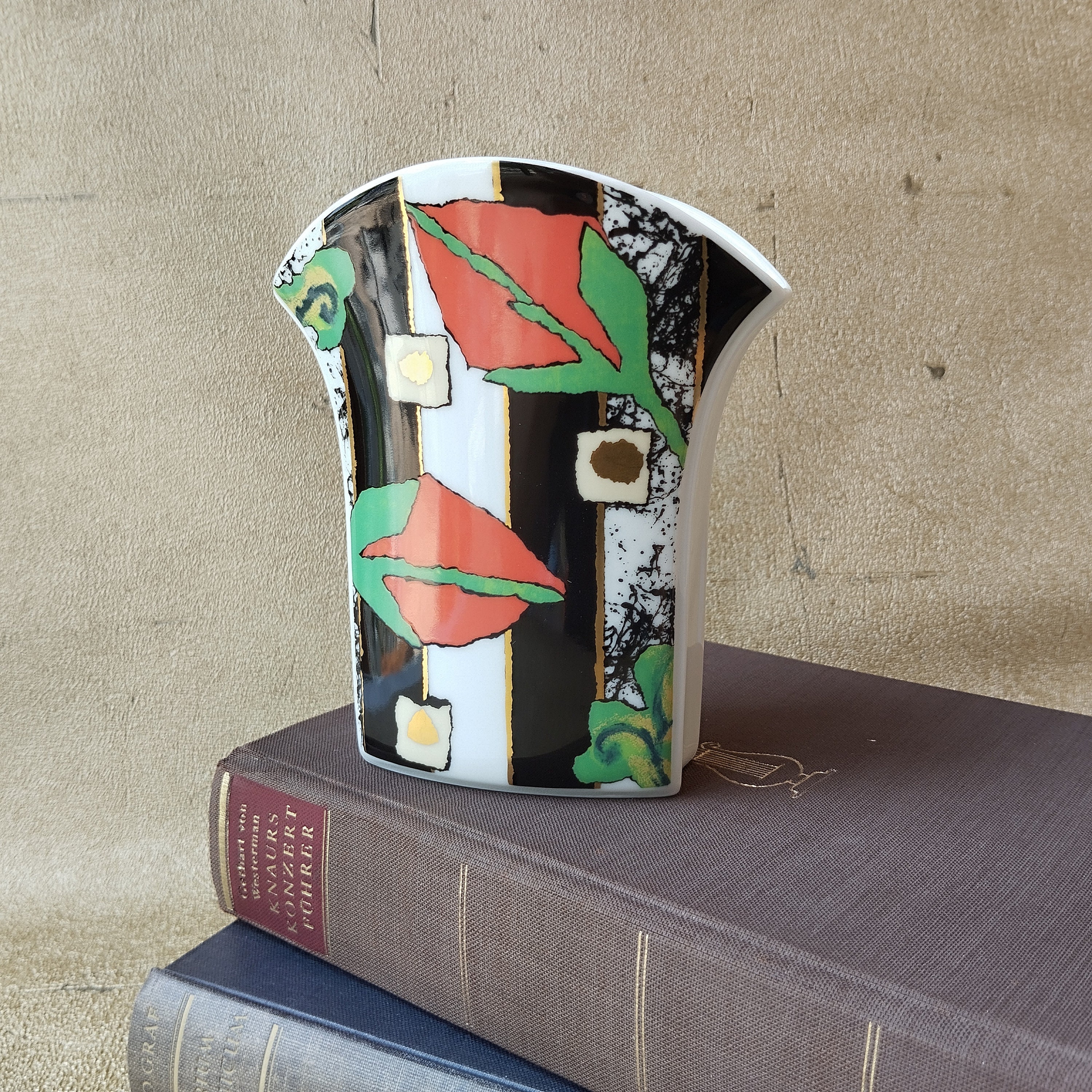 ヴィンテージのローゼンタール・スタジオラインの小さな磁器の花瓶