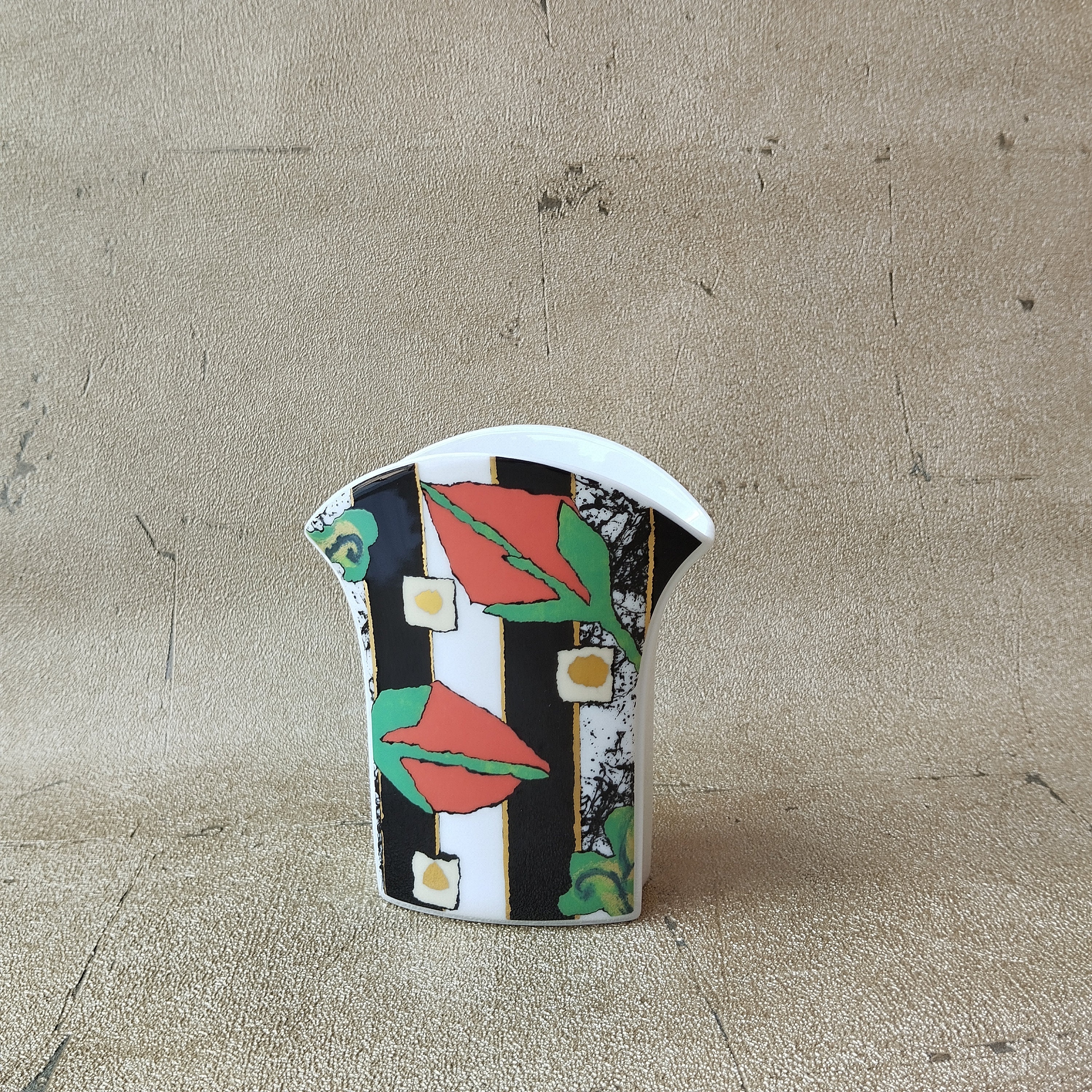 ヴィンテージのローゼンタール・スタジオラインの小さな磁器の花瓶